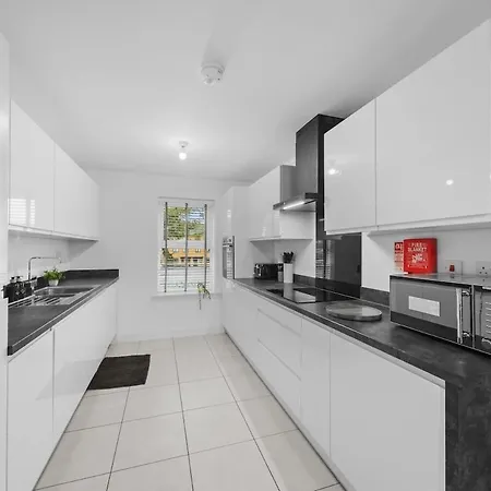 4br Perfect For Long Free Parking *